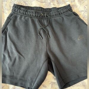 Nike Men’s Black Athletic Drawstring Shorts